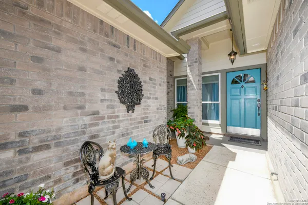 Property Slideshow image 2 of 27 | 3825 overlook dr, Schertz, TX, 78108