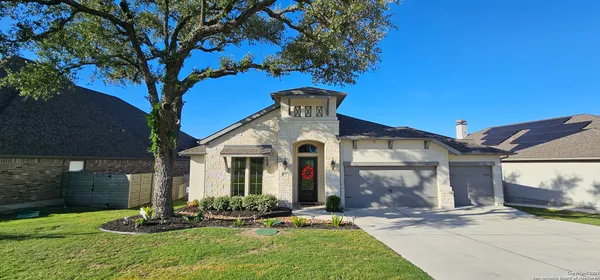 Property Slideshow image 3 of 41 | 633 vale ct, New Braunfels, TX, 78132