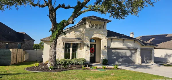 Property Slideshow image 2 of 41 | 633 vale ct, New Braunfels, TX, 78132