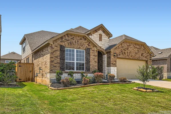 Property Slideshow image 2 of 28 | 2215 zachry, New Braunfels, TX, 78132