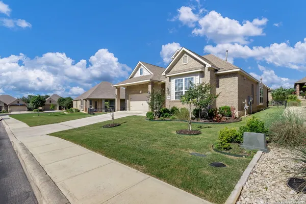 Property Slideshow image 3 of 47 | 5015 country nest, San Antonio, TX, 78253