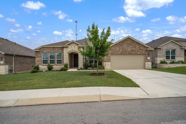 Property Slideshow image 2 of 50 | 4223 fiesta way, San Antonio, TX, 78253