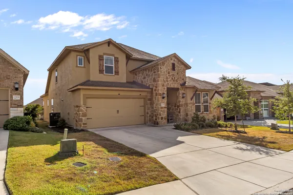 Property Slideshow image 2 of 50 | 22924 grande vis, San Antonio, TX, 78261