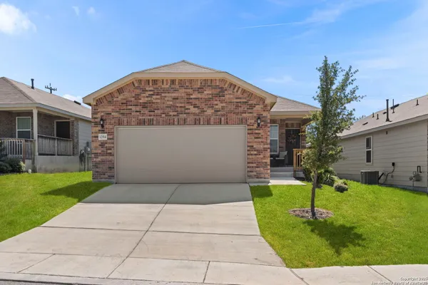 Property Slideshow image 2 of 41 | 12914 great sphinx, San Antonio, TX, 78253