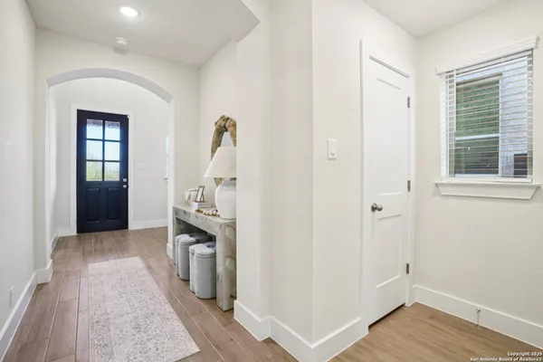 Property Slideshow image 3 of 51 | 1855 tornillo trl, New Braunfels, TX, 78132