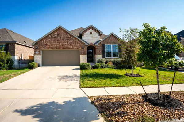 Property Slideshow image 2 of 48 | 2263 bluewood st, New Braunfels, TX, 78132