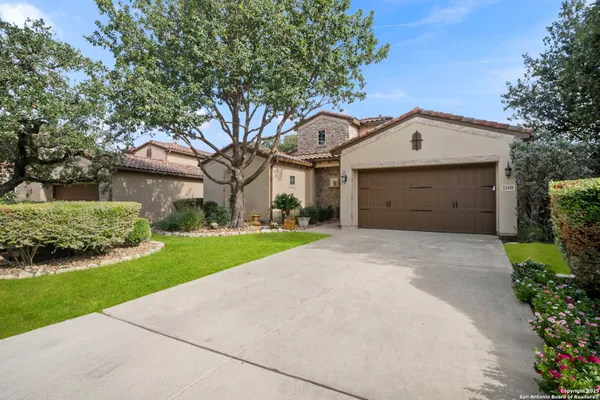 Property Slideshow image 3 of 39 | 22450 viajes, San Antonio, TX, 78261