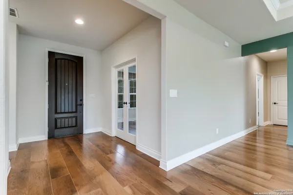 Property Slideshow image 3 of 21 | 13102 gsl dr, San Antonio, TX, 78253