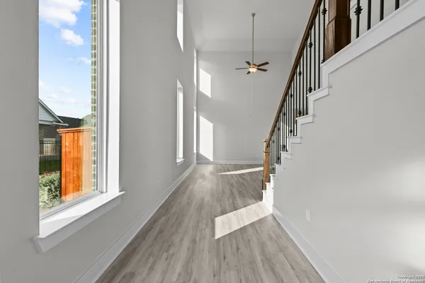 Property Slideshow image 3 of 31 | 1844 bighorn trl, New Braunfels, TX, 78132