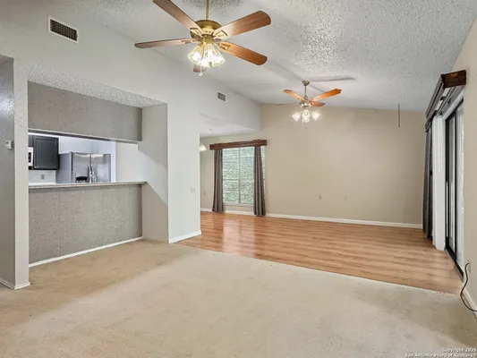 Property Slideshow image 3 of 10 | 3800 overlook dr, Schertz, TX, 78108