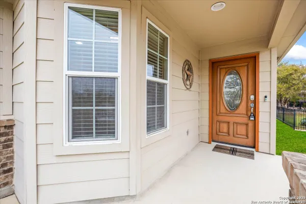 Property Slideshow image 2 of 38 | 12827 pronghorn oak, San Antonio, TX, 78253