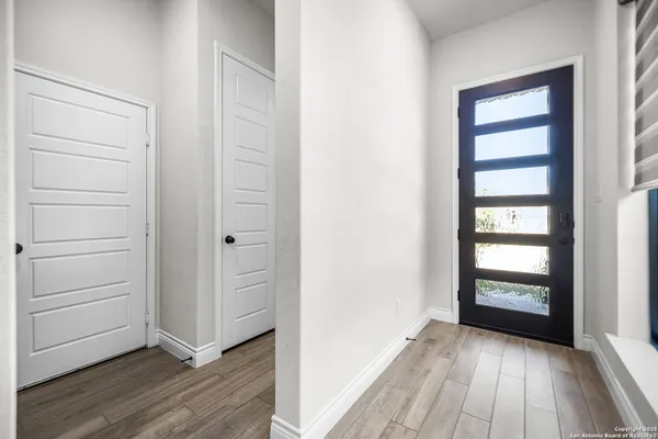 Property Slideshow image 3 of 26 | 429 juana way, New Braunfels, TX, 78132