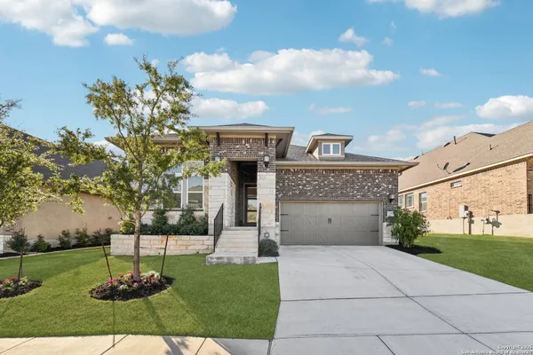 Property Slideshow image 2 of 48 | 22907 grande vis, San Antonio, TX, 78261