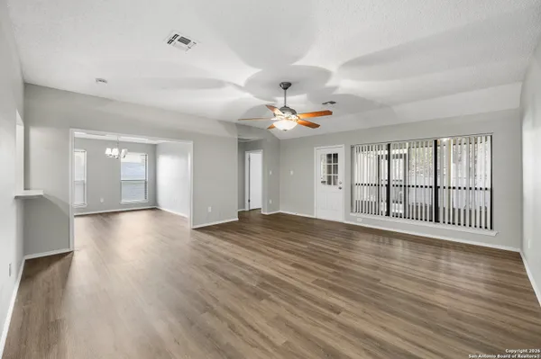 Property Slideshow image 2 of 37 | 3820 pheasant, Schertz, TX, 78108