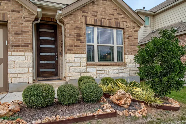 Property Slideshow image 3 of 29 | 645 jaboncillo st, New Braunfels, TX, 78132