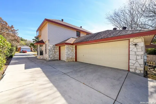 Property Slideshow image 3 of 19 | 3617 scenic dr, Schertz, TX, 78108