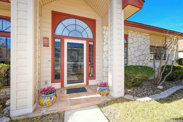 Property Slideshow image 2 of 19 | 3617 scenic dr, Schertz, TX, 78108