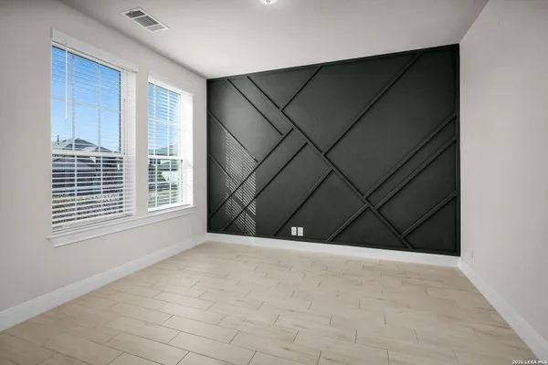 Property Slideshow image 3 of 44 | 608 bodark, New Braunfels, TX, 78132