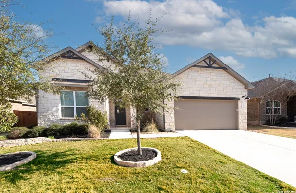 Property Slideshow image 2 of 43 | 2233 hoja ave, New Braunfels, TX, 78132