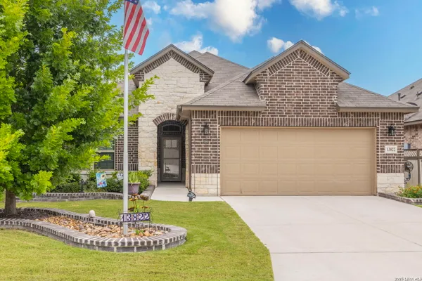 Property Slideshow image 2 of 29 | 13822 greater straw, San Antonio, TX, 78254