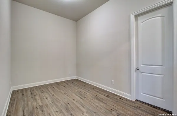 Property Slideshow image 3 of 10 | 735 navarro st, Newbraunfe, TX, 78132