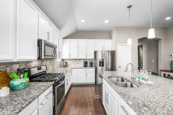 Property Slideshow image 2 of 10 | 2174 kiskadee, Newbraunfe, TX, 78132