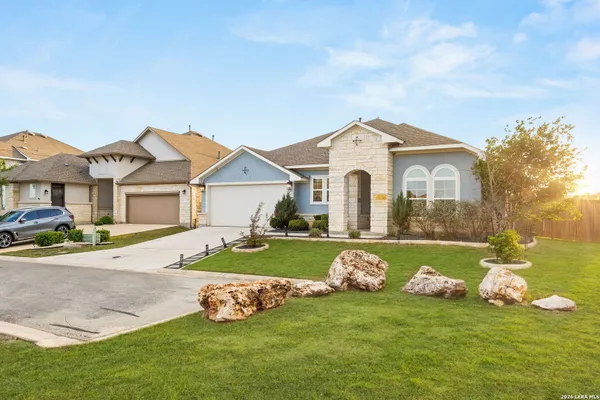 Property Slideshow image 2 of 29 | 395 borchers blvd, New Braunfels, TX, 78132