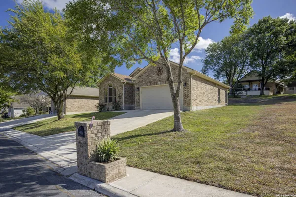 Property Slideshow image 2 of 28 | 3705 hillside, Schertz, TX, 78108