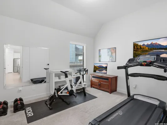 Property Slideshow image 3 of 10 | 1833 luna st, Newbraunfe, TX, 78132