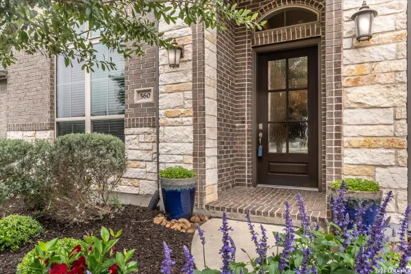 Property Slideshow image 2 of 33 | 560 chinkapin trl, New Braunfels, TX, 78132