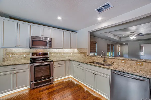Property Slideshow image 3 of 34 | 12803 cedar fly, San Antonio, TX, 78253