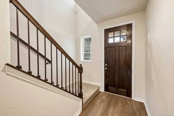 Property Slideshow image 3 of 10 | 2038 flametree ave, Newbraunfe, TX, 78132