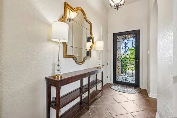 Property Slideshow image 3 of 10 | 22715 colibries, Sanantonio, TX, 78261