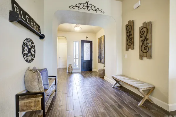 Property Slideshow image 3 of 34 | 1180 nutmeg trl, New Braunfels, TX, 78132