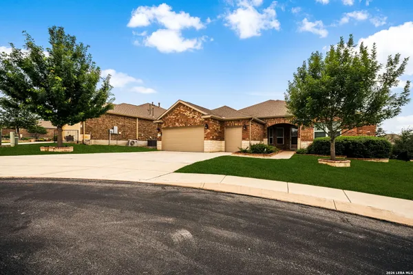 Property Slideshow image 2 of 42 | 12908 hollow cave, San Antonio, TX, 78253