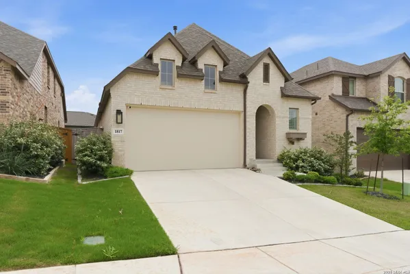 Property Slideshow image 2 of 32 | 1817 nettletree rd, New Braunfels, TX, 78132