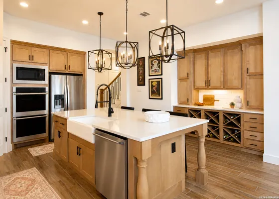 Property Slideshow image 3 of 6 | 1911 privet rd, New Braunfels, TX, 78132
