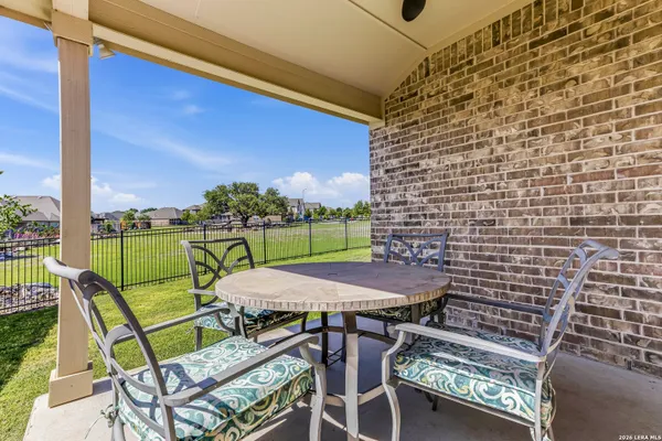 Property Slideshow image 2 of 32 | 2173 kiskadee dr, New Braunfels, TX, 78132