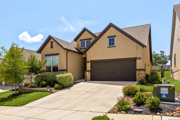 Property Slideshow image 2 of 34 | 140 sentido, Boerne, TX, 78006