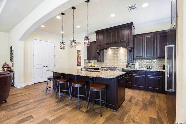 Property Slideshow image 3 of 10 | 4662 amorosa way, Sanantonio, TX, 78261