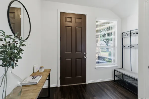 Property Slideshow image 2 of 10 | 633 jaboncillo, Newbraunfe, TX, 78132