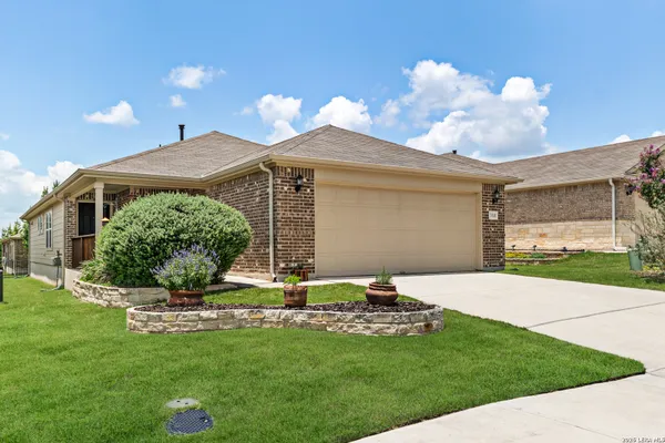 Property Slideshow image 3 of 41 | 3311 blossom row, San Antonio, TX, 78253