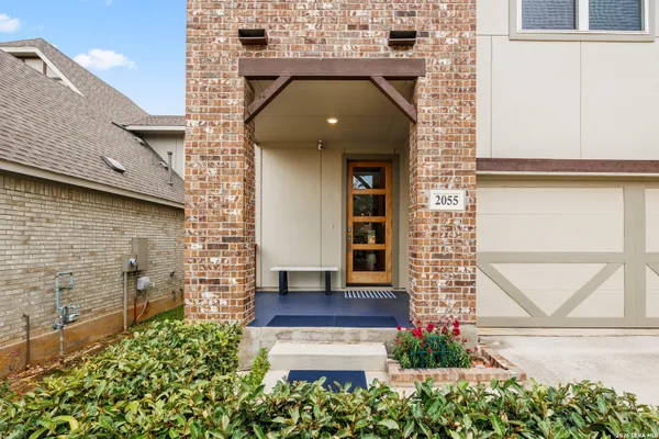 Property Slideshow image 3 of 41 | 2055 cowan dr, New Braunfels, TX, 78132