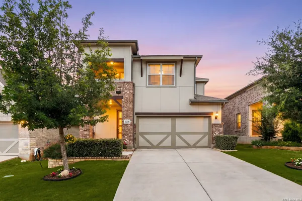 Property Slideshow image 2 of 41 | 2055 cowan dr, New Braunfels, TX, 78132