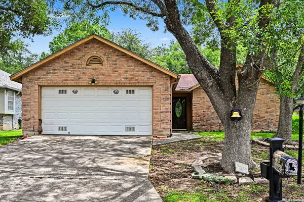 Property Slideshow image 2 of 36 | 3624 scenic dr, Schertz, TX, 78108