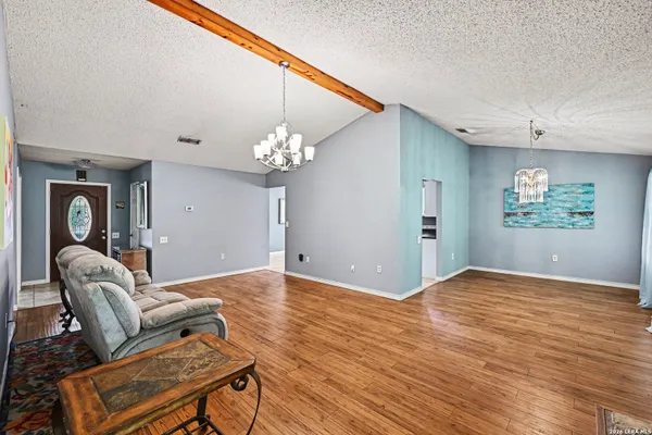 Property Slideshow image 3 of 10 | 3624 scenic dr, Schertz, TX, 78108
