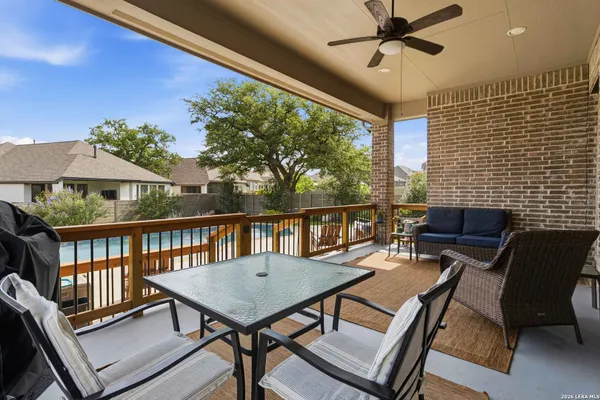 Property Slideshow image 3 of 49 | 434 orchard way, New Braunfels, TX, 78132