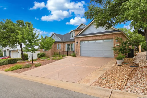Property Slideshow image 3 of 10 | 808 dancing oak ln, San_marcos, TX, 78666
