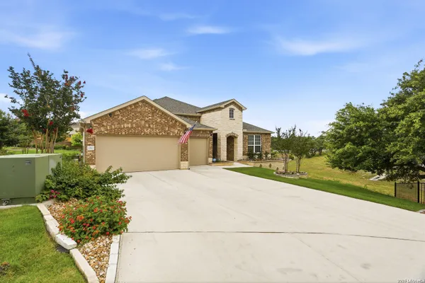 Property Slideshow image 2 of 40 | 12822 thornbrooke, San Antonio, TX, 78253