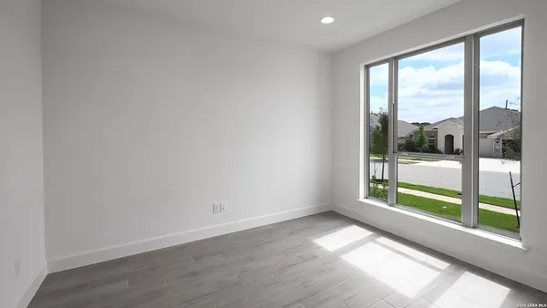 Property Slideshow image 3 of 10 | 641 borchers blvd, Newbraunfe, TX, 78132